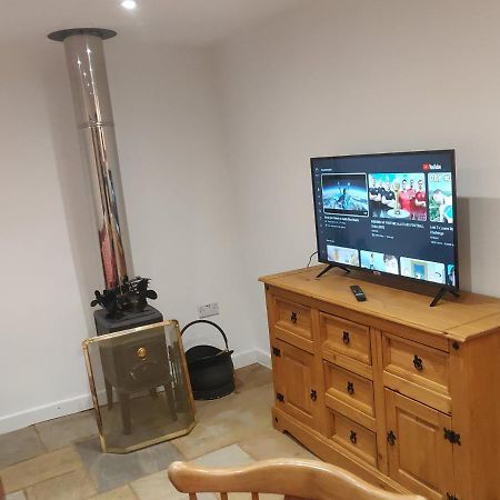 チッペナムThe Forge Kington St Michaelアパートメント エクステリア 写真